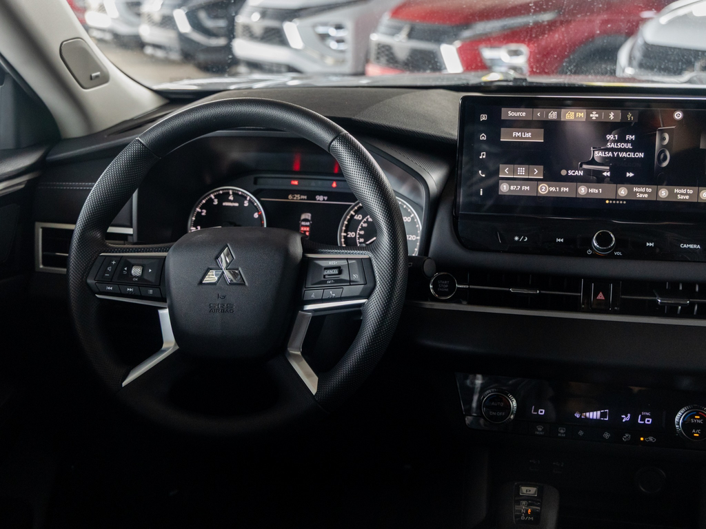 Used Car 2025 Mitsubishi Outlander  For Sale Under $50,000 In San Juan, Puerto Rico