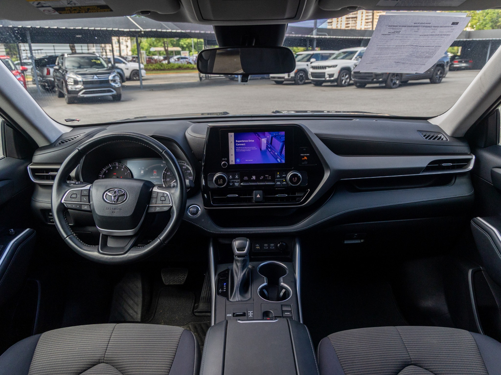 Used Car 2023 Toyota Highlander  For Sale Under $60,000 In San Juan, Puerto Rico