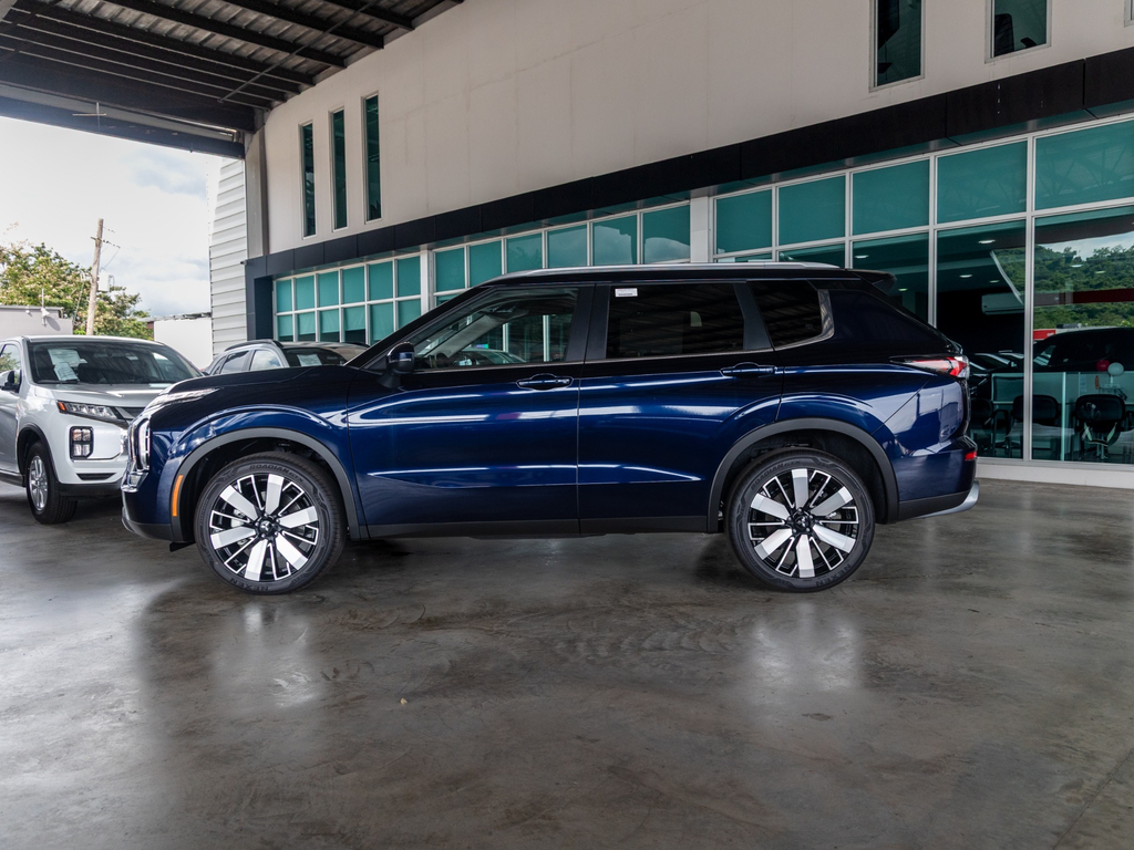 Used Car 2024 Mitsubishi Outlander  For Sale Under $50,000 In San Juan, Puerto Rico