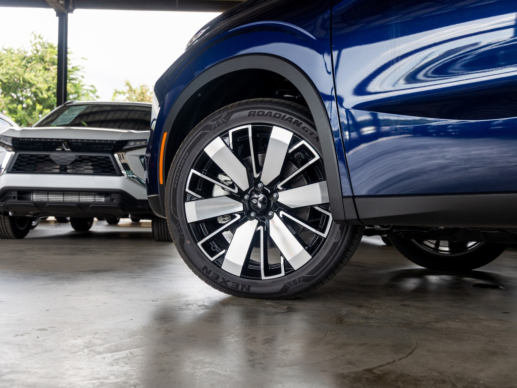 Used Car 2024 Mitsubishi Outlander  For Sale Under $50,000 In San Juan, Puerto Rico