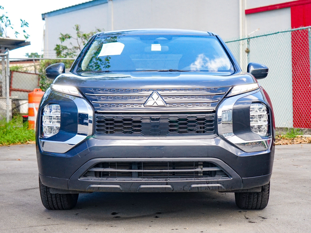 Used Car 2024 Mitsubishi Outlander  For Sale Under $30,000 In San Juan, Puerto Rico