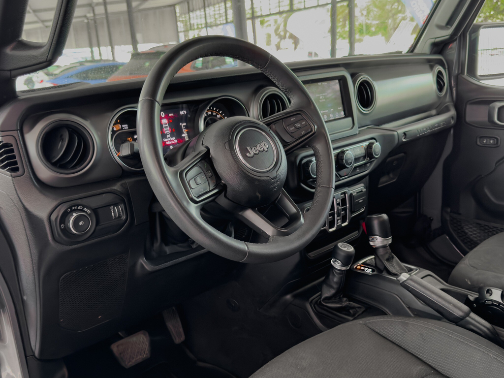 Used Car 2023 Jeep Wrangler  For Sale Under $40,000 In San Juan, Puerto Rico