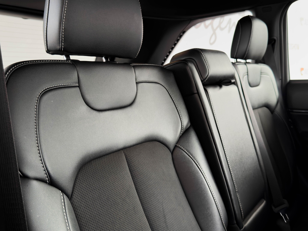 Used Car 2023 Jeep Grand Cherokee  For Sale Under $50,000 In San Juan, Puerto Rico