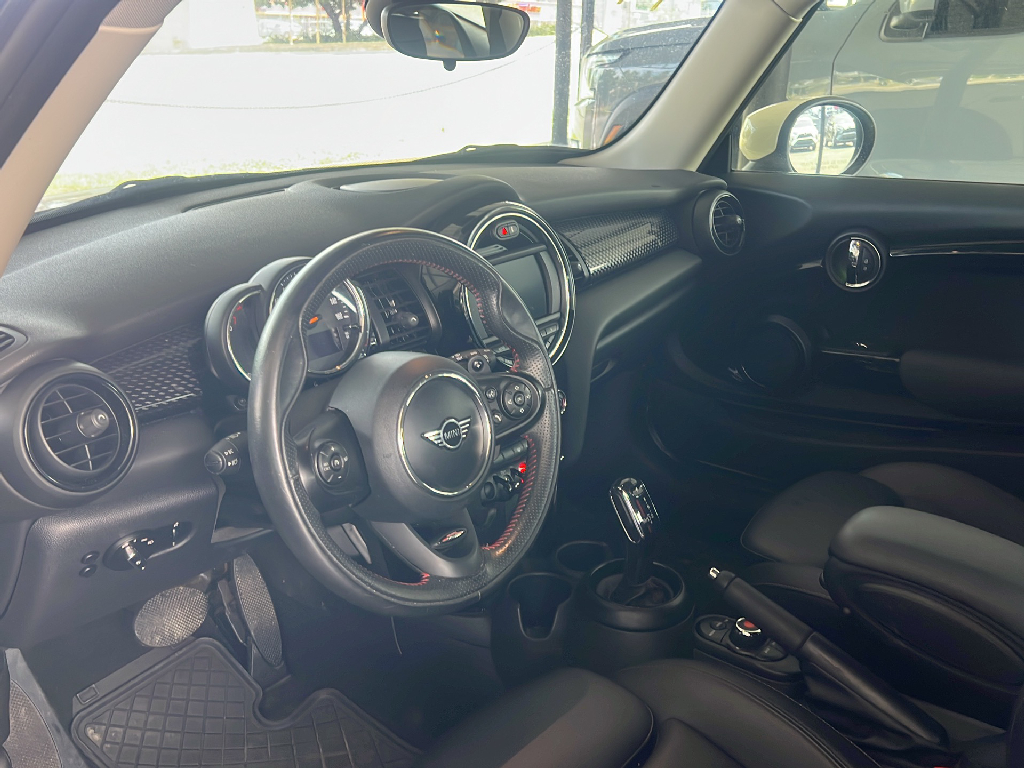 Used Car 2021 Mini Hardtop 2 Door  For Sale Under $10,000 In San Juan, Puerto Rico