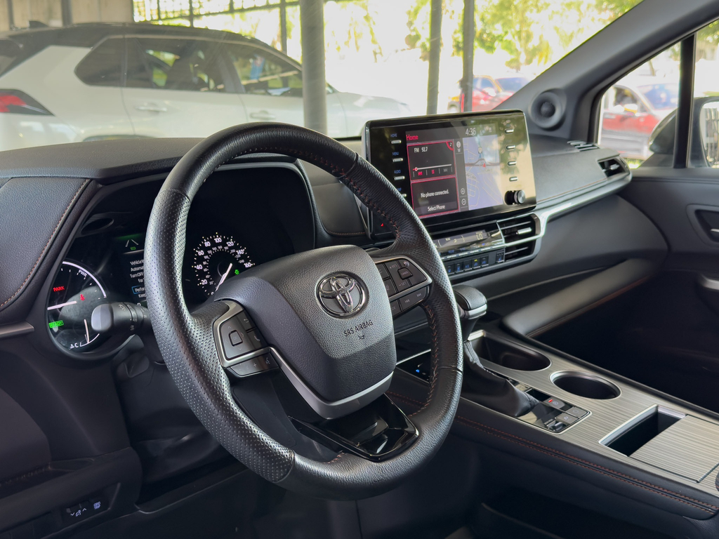 Used Car 2023 Toyota Sienna  For Sale Under $70,000 In San Juan, Puerto Rico