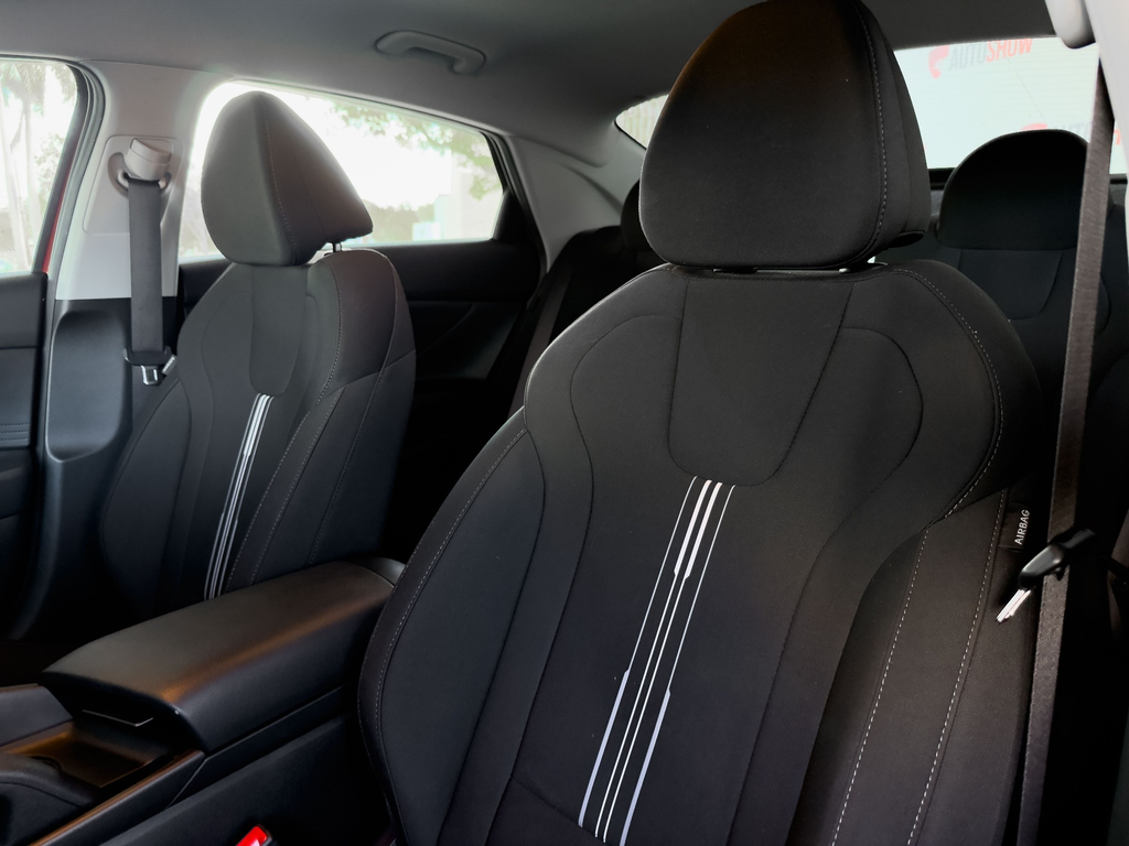 Used Car 2025 Hyundai Elantra  For Sale Under $30,000 In San Juan, Puerto Rico
