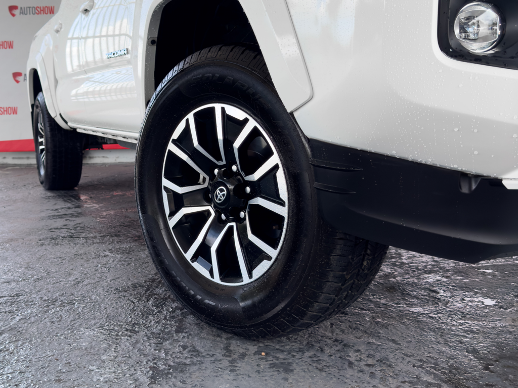 Used Car 2022 Toyota Tacoma 2wd  Crew Pickup Rear Wheel Drive For Sale Under $10,000 In San Juan, Puerto Rico