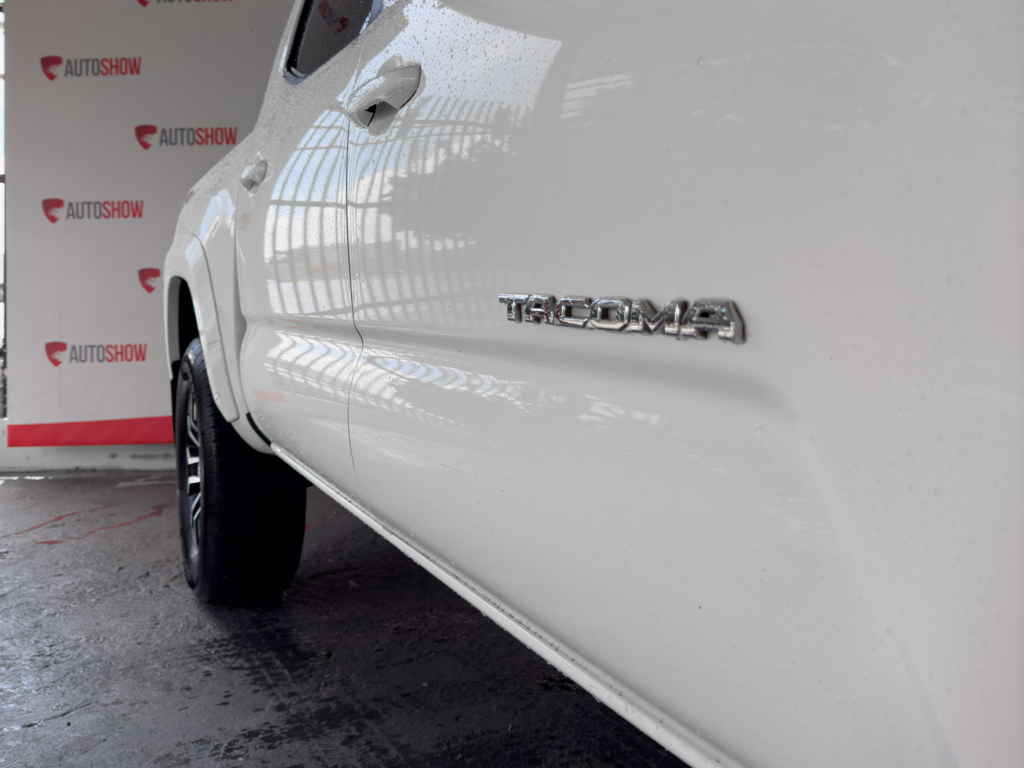 Used Car 2022 Toyota Tacoma 2wd  Crew Pickup Rear Wheel Drive For Sale Under $10,000 In San Juan, Puerto Rico