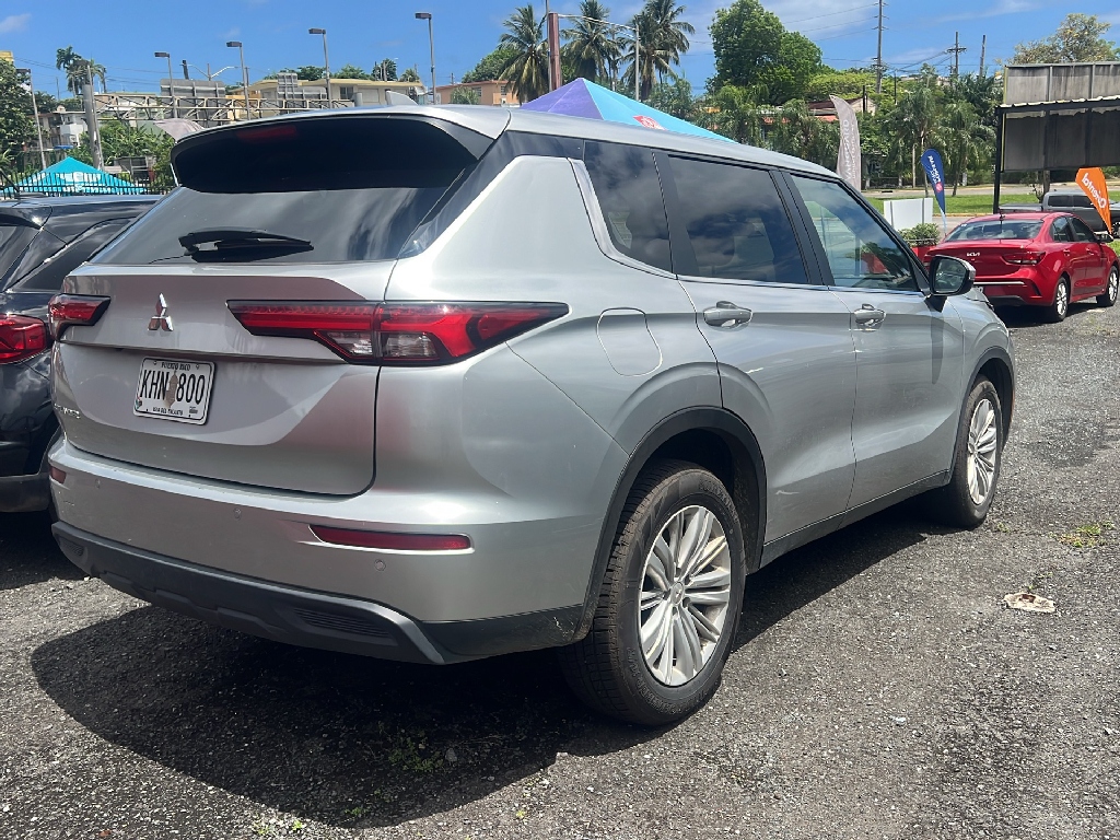 Used Car 2024 Mitsubishi Outlander  For Sale Under $35,000 In San Juan, Puerto Rico