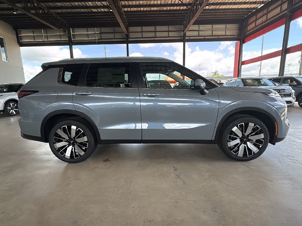 Used Car 2025 Mitsubishi Outlander  For Sale Under $50,000 In San Juan, Puerto Rico