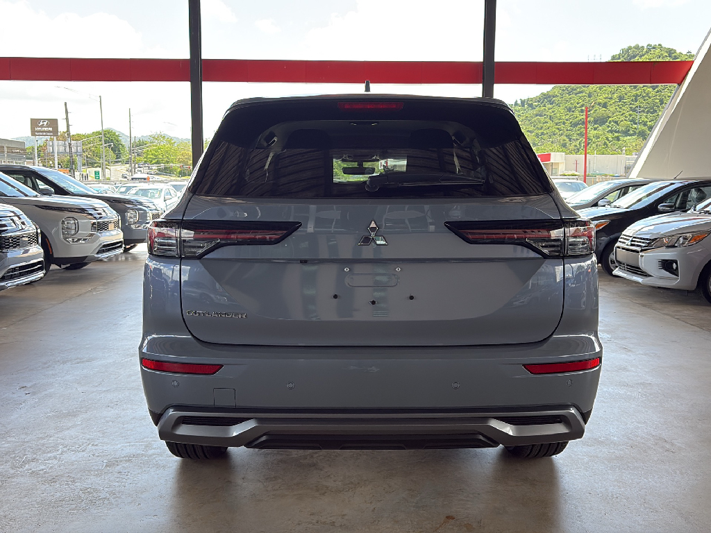 Used Car 2025 Mitsubishi Outlander  For Sale Under $50,000 In San Juan, Puerto Rico