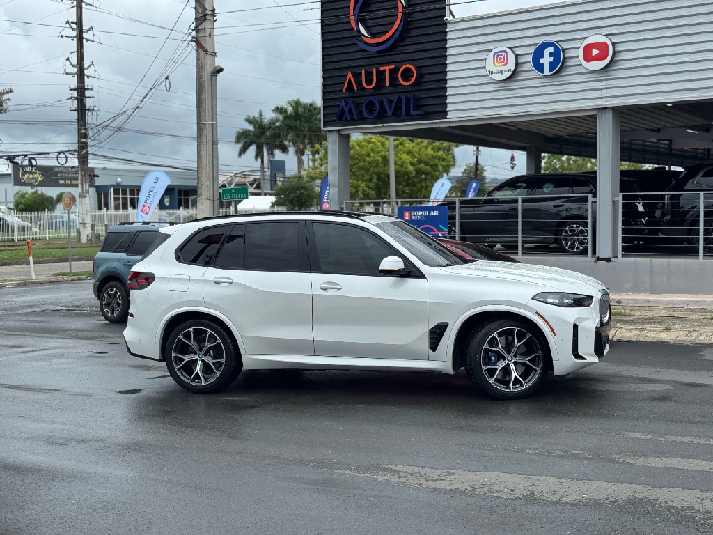 2024 BMW X5 50e's photo