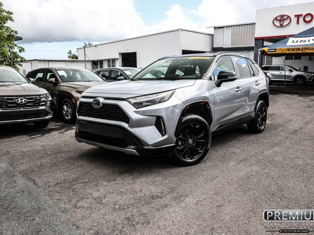 2022 Toyota RAV4 Hybrid XSE AWD's photo
