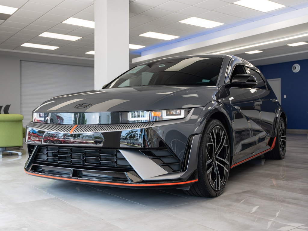 2025 Hyundai Ioniq 5 N AWD's photo