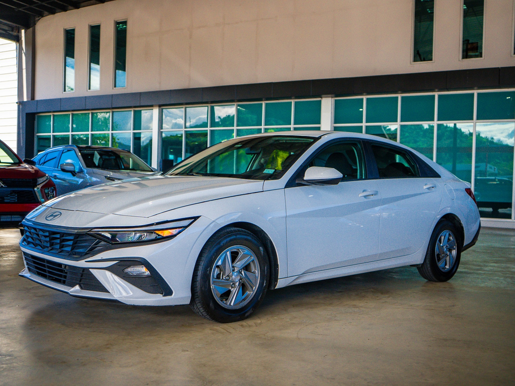 2025 Hyundai Elantra 2.0 SE IVT's photo