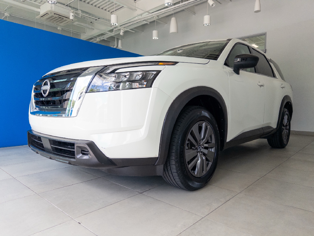 2023 Nissan Pathfinder S