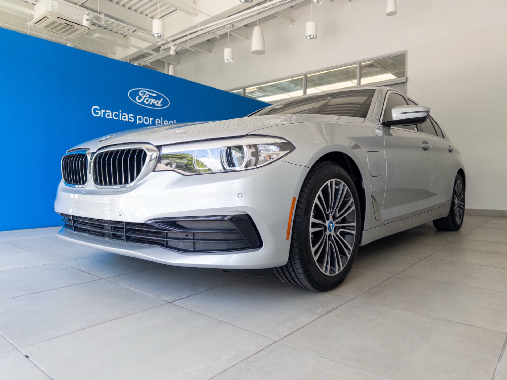 2019 BMW 5 Series 530e