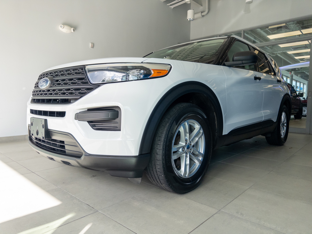 2023 Ford Explorer Base