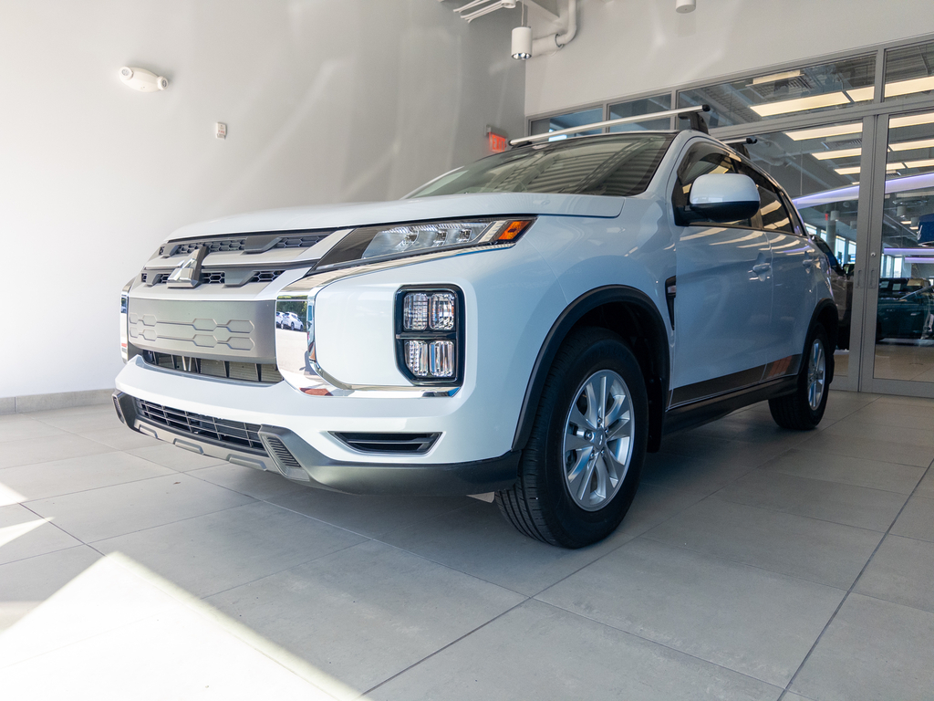 2024 Mitsubishi Outlander Sport 2.0 ES AWC CVT's photo