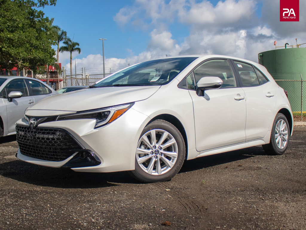 2026 Toyota Corolla Hatchback SE