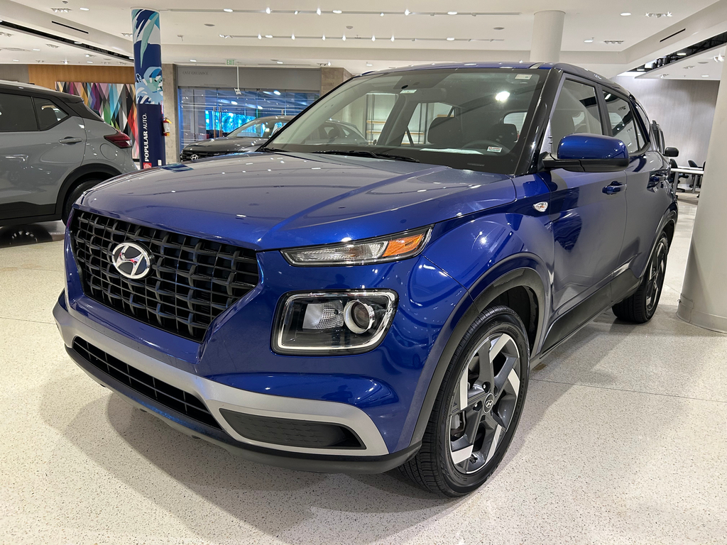 2025 Hyundai Venue SE