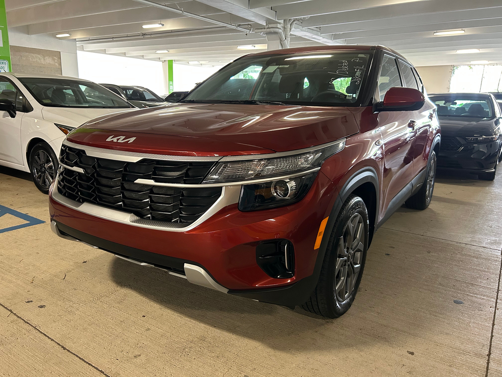 2024 Kia Seltos LX's photo