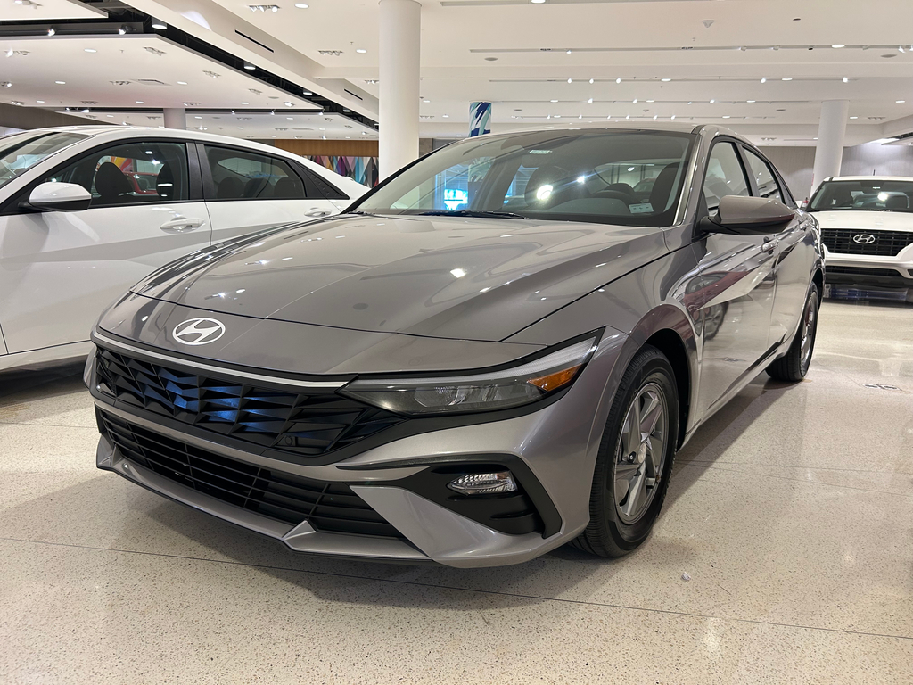 2025 Hyundai Elantra 2.0 SE IVT's photo