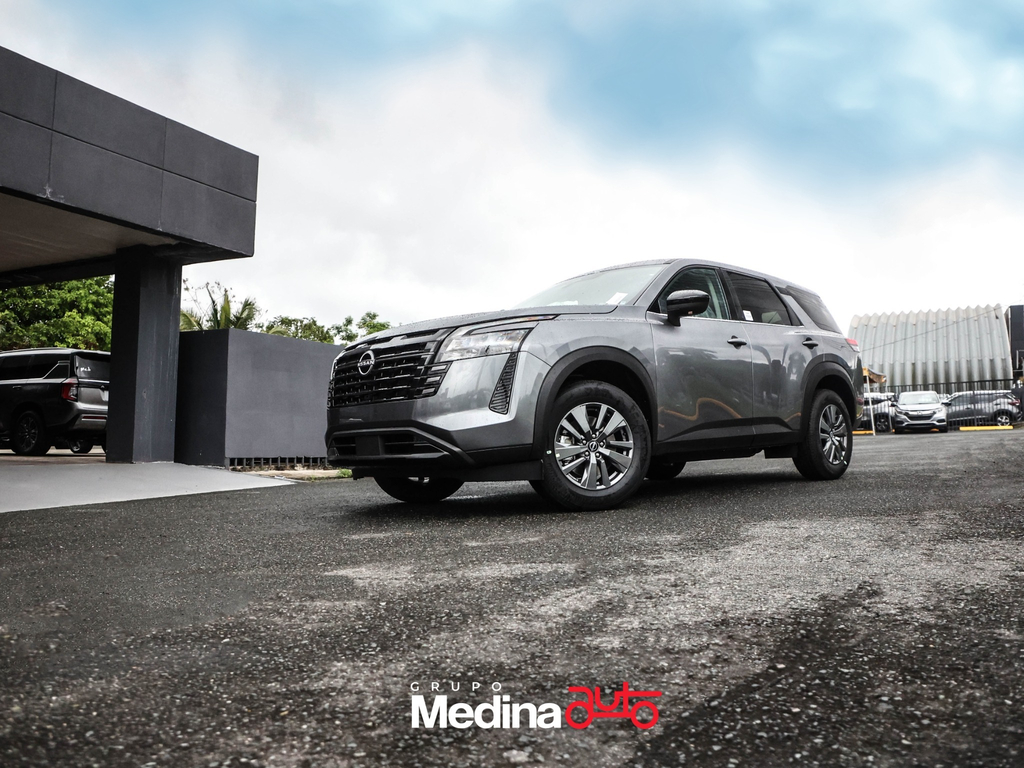 2026 Nissan Pathfinder S 2WD's photo