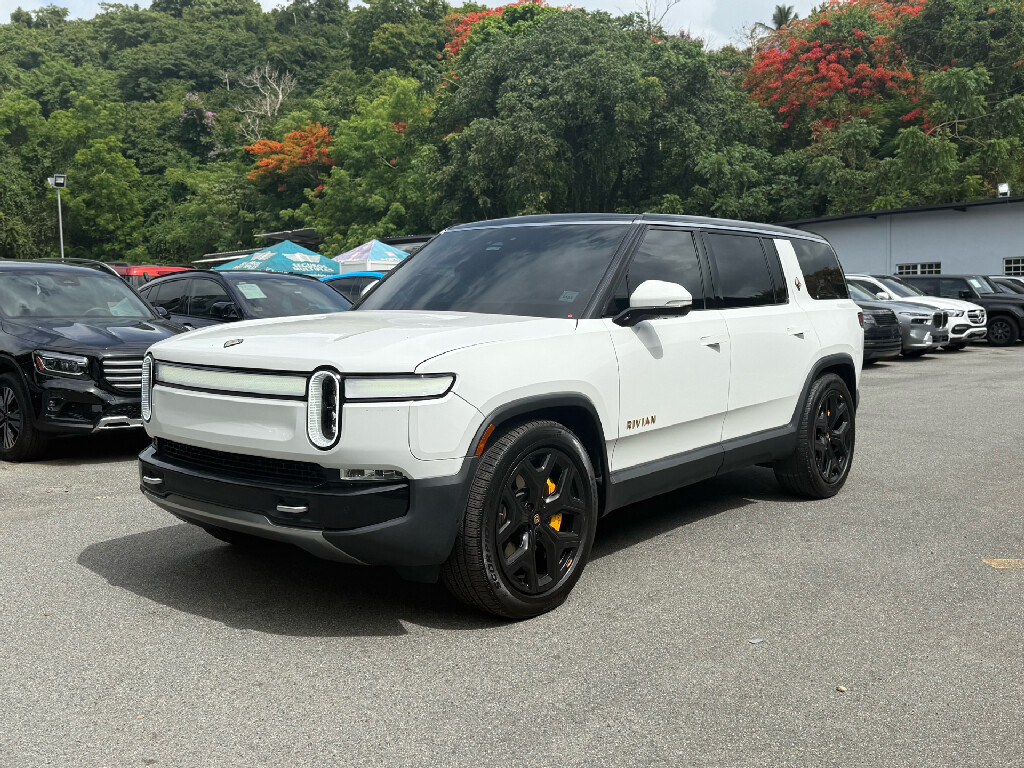 2022 Rivian R1S Launch Edition's photo