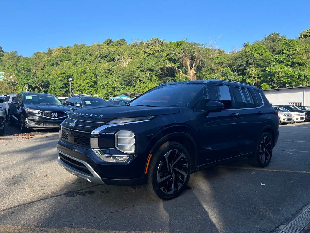 2023 Mitsubishi Outlander SE