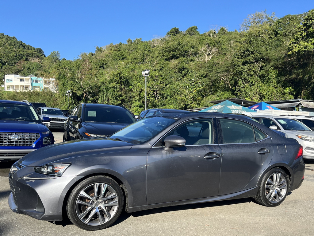 2020 Lexus IS 300