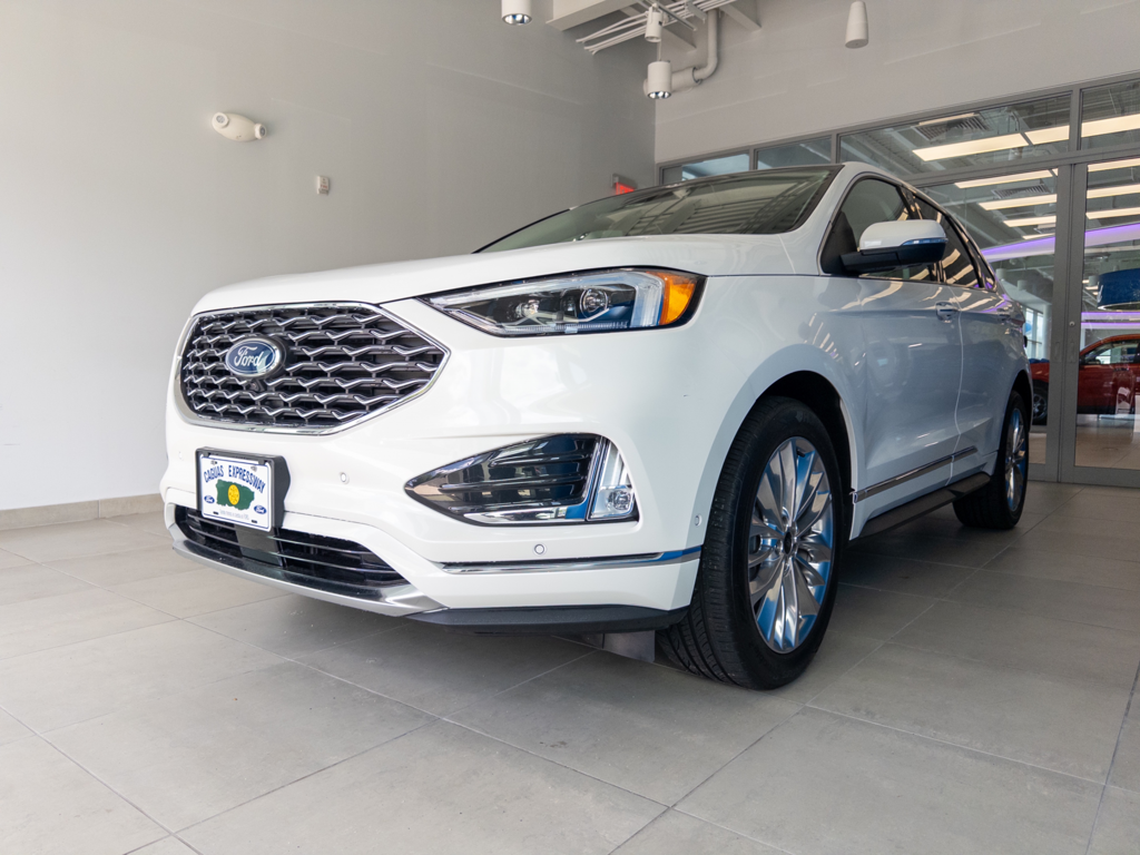 2023 Ford Edge Titanium AWD's photo