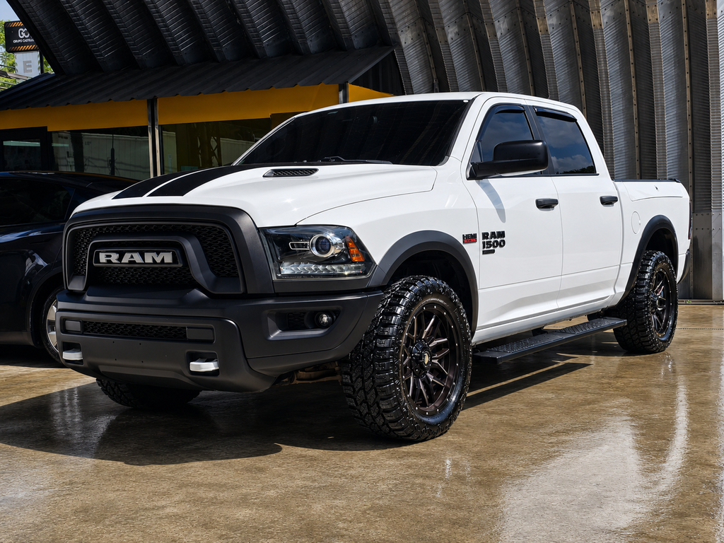 2021 RAM 1500 Classic Warlock 4x4 Crew Cab 5'7's photo