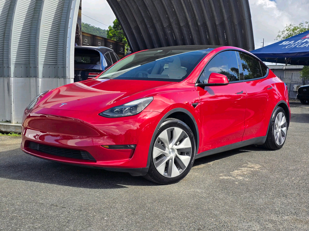 2023 Tesla Model Y's photo