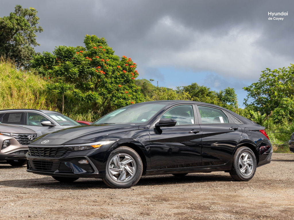 2025 Hyundai Elantra SE