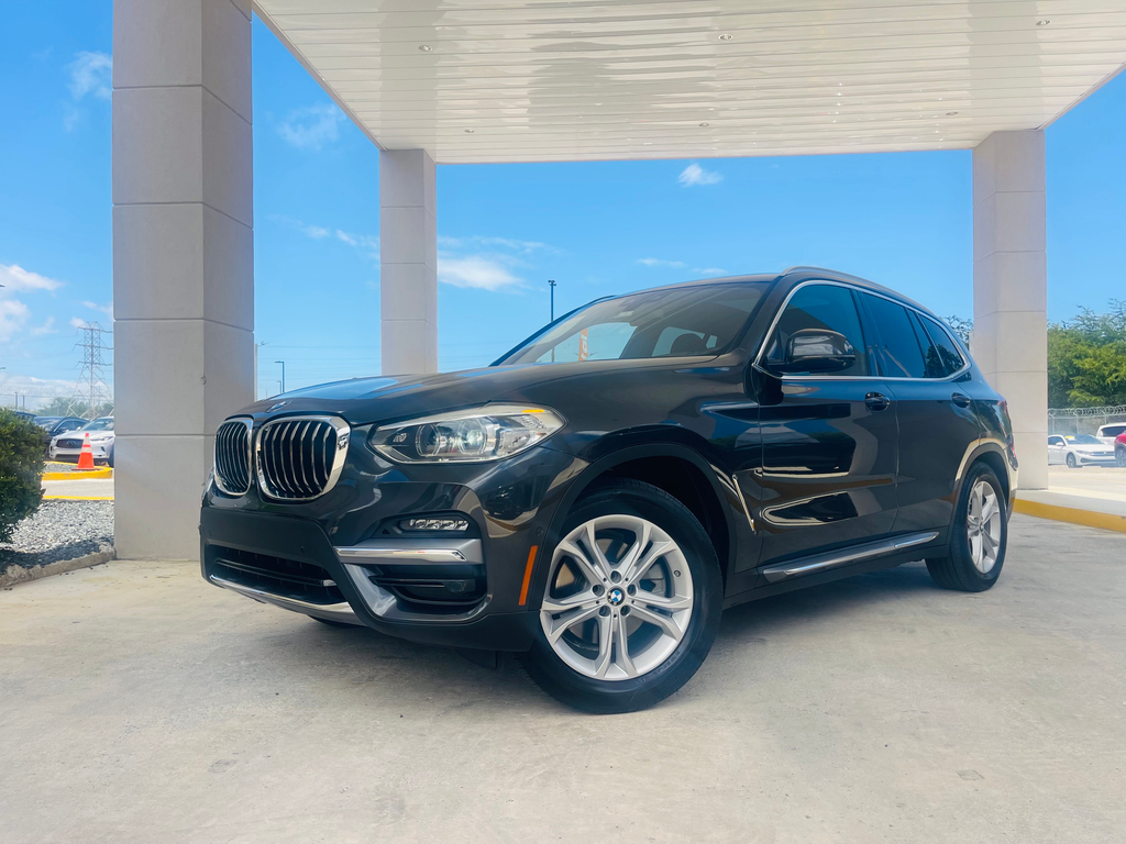 2020 BMW X3 sDrive30i's photo