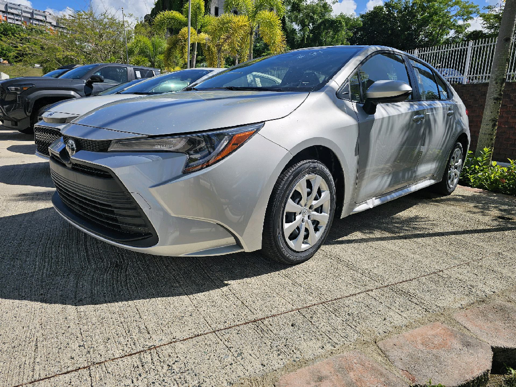 2025 Toyota Corolla LE