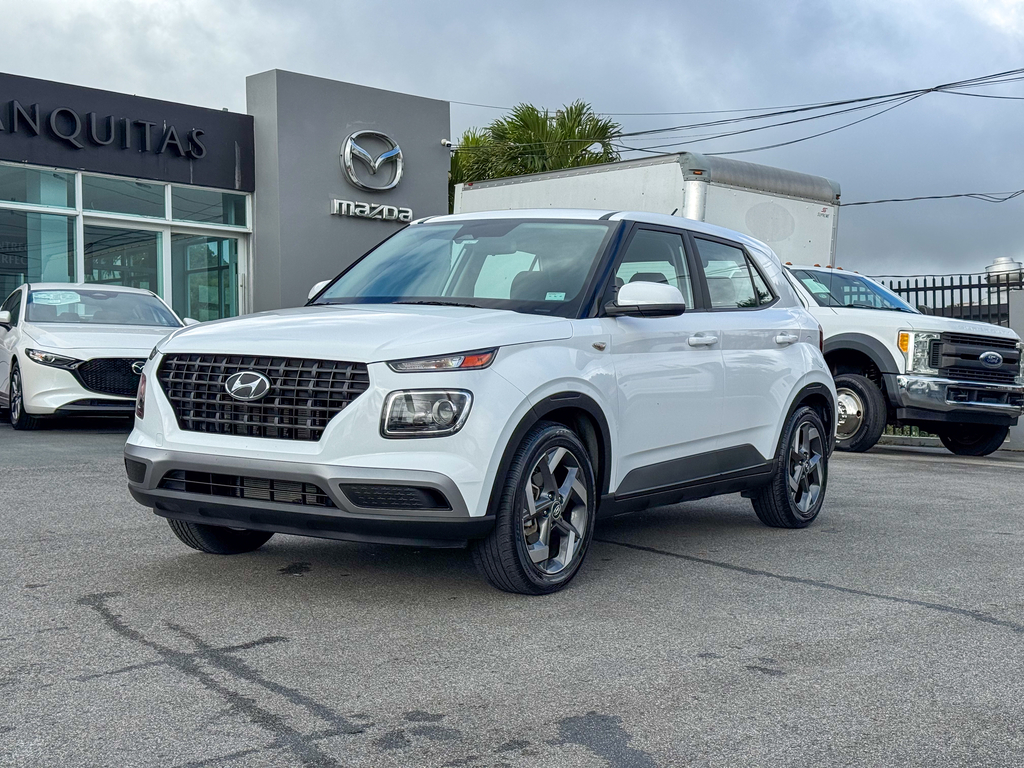 2025 Hyundai Venue SE