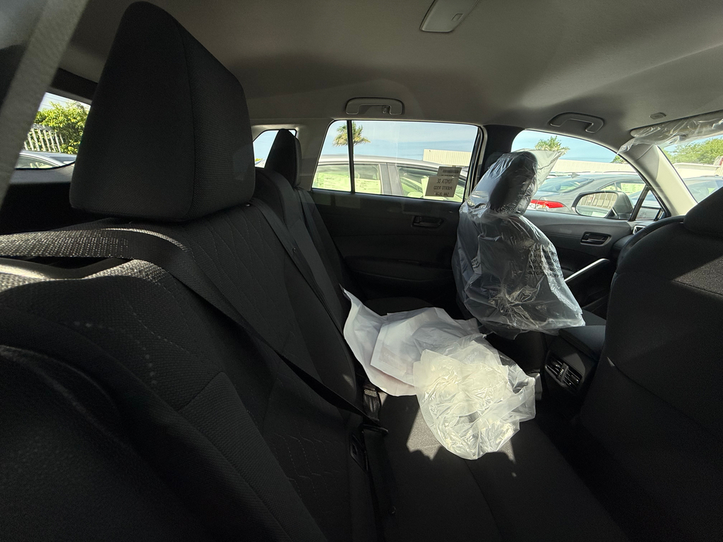 2026 Toyota Corolla Cross LE photo 3