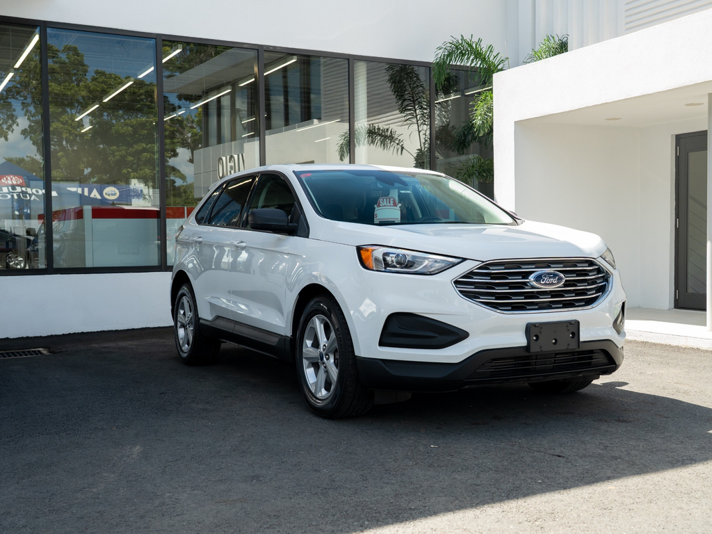 2022 Ford Edge SE