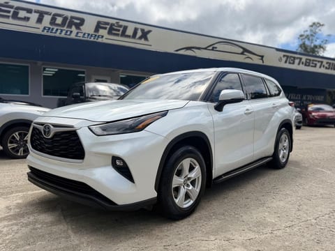 2022 Toyota Highlander LE