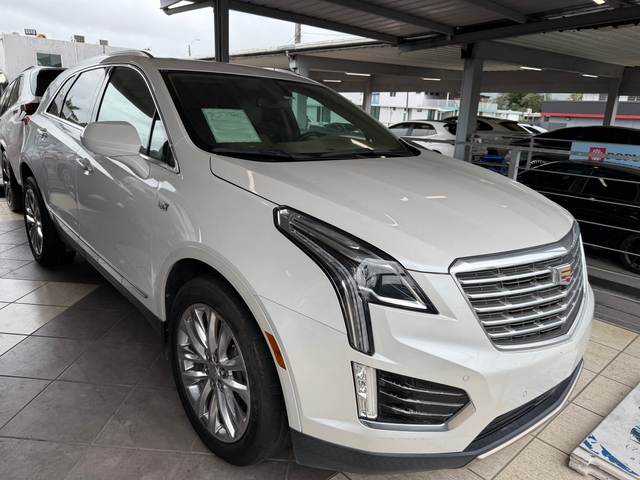2017 Cadillac XT5 Platinum AWD