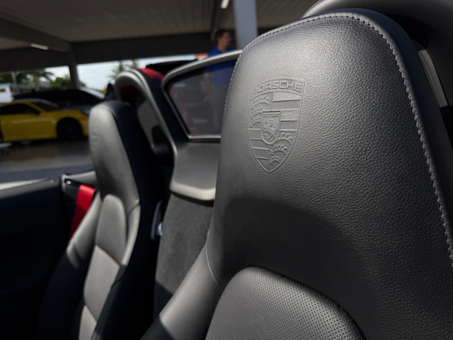 2025 Porsche 718 Boxster S