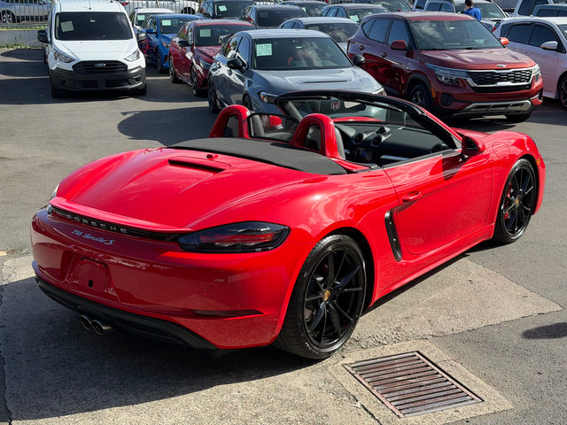 2025 Porsche 718 Boxster S