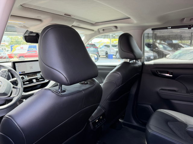 2025 Toyota Highlander Hybrid XLE