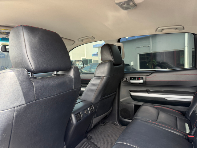 2017 Toyota Tundra 4WD SR5