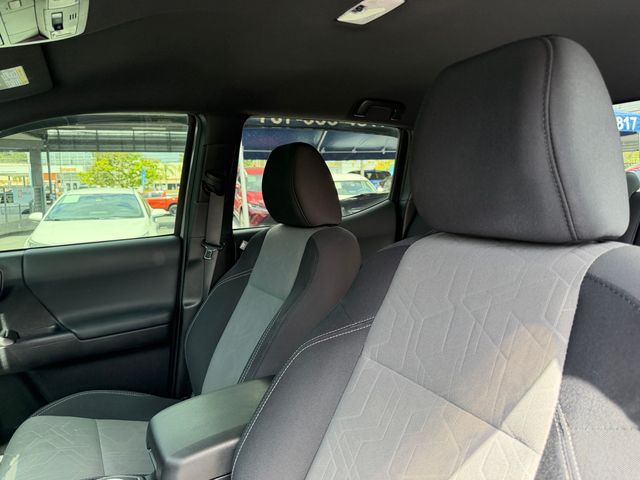 2022 Toyota Tacoma 4WD SR
