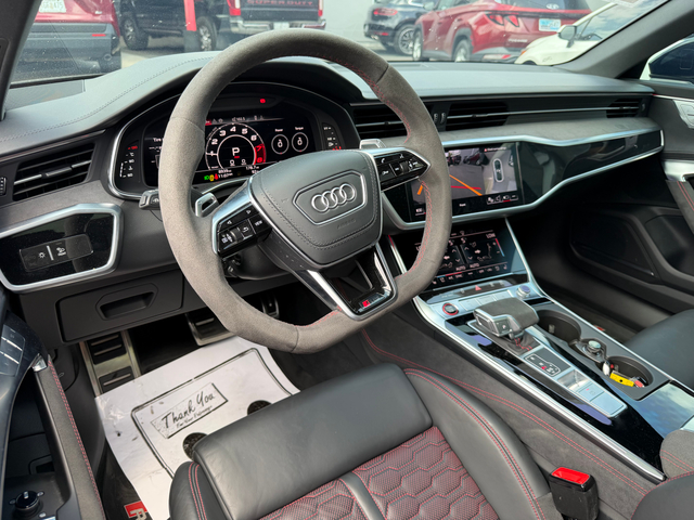 2025 Audi RS 6 Avant performance