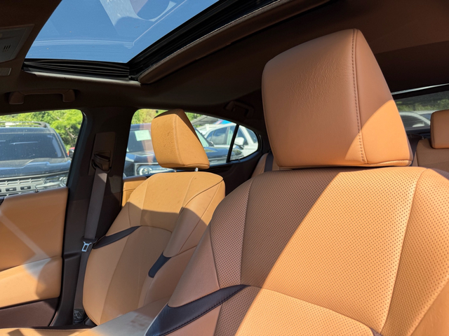 2021 Lexus ES ES 350