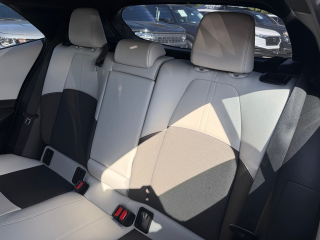 2023 Toyota Corolla Hatchback XSE